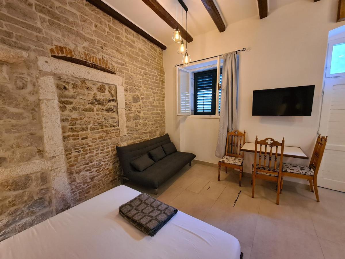 Mistique Appartement Šibenik Buitenkant foto